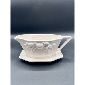 Vtg White Gravy Boat Embossed Garden Vegetable Harvest Weave Himark & Drip Plate